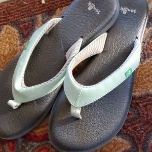 Sanuk Yoga Flipflops